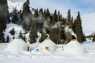 Фото Хостелы Aksuu Yurt Lodge г. Teploklyuchenka